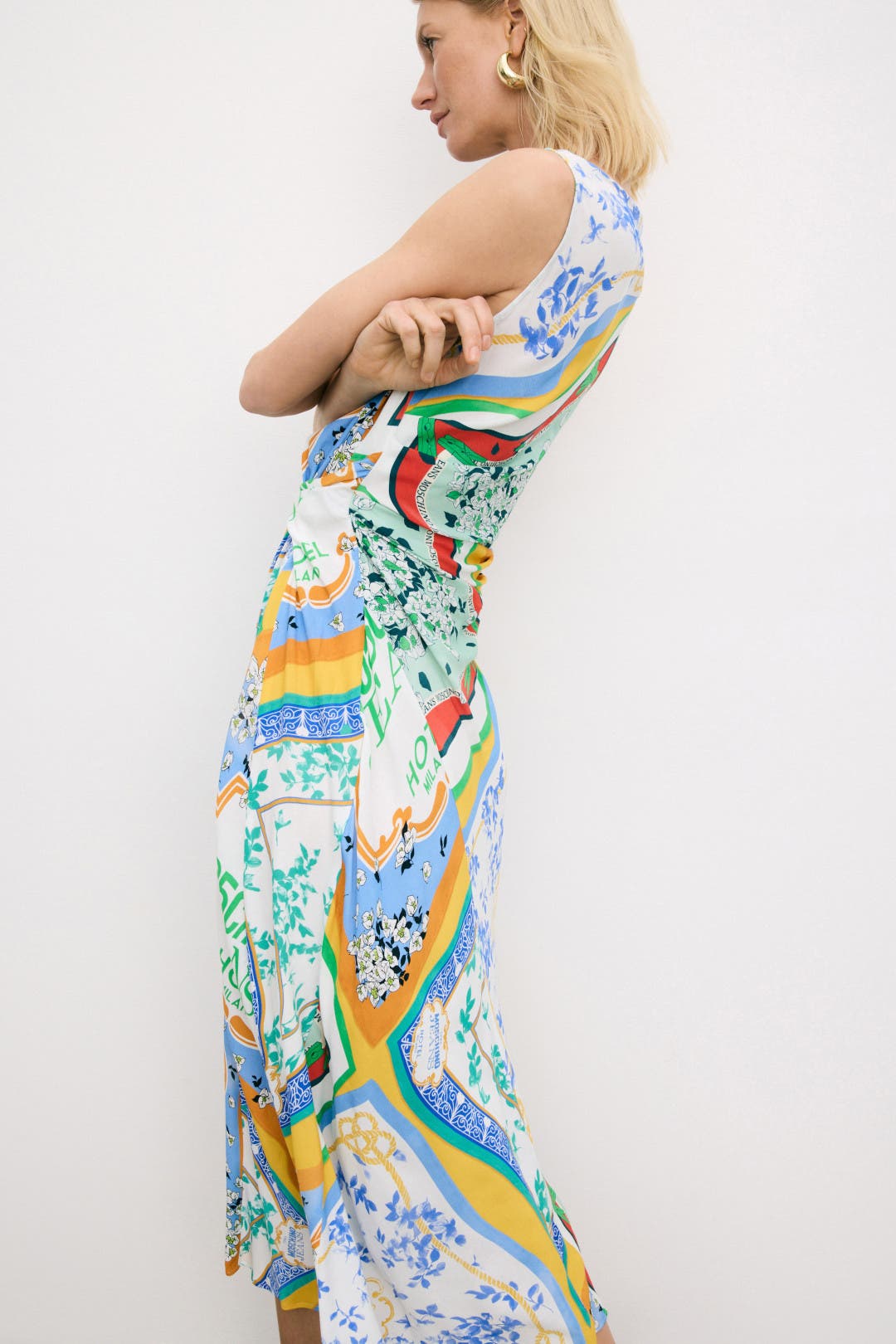 Dress in Crêpe Scarf Print by Moschino Jeans | Rent the Runway