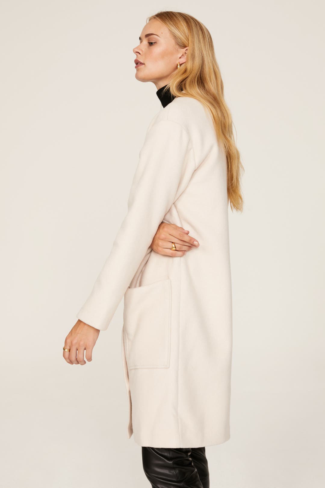 新品未使用⭐︎HAUNT L BOTTON COAT Pocket Front Coat by Thakoon x RTR | Rent the Runway