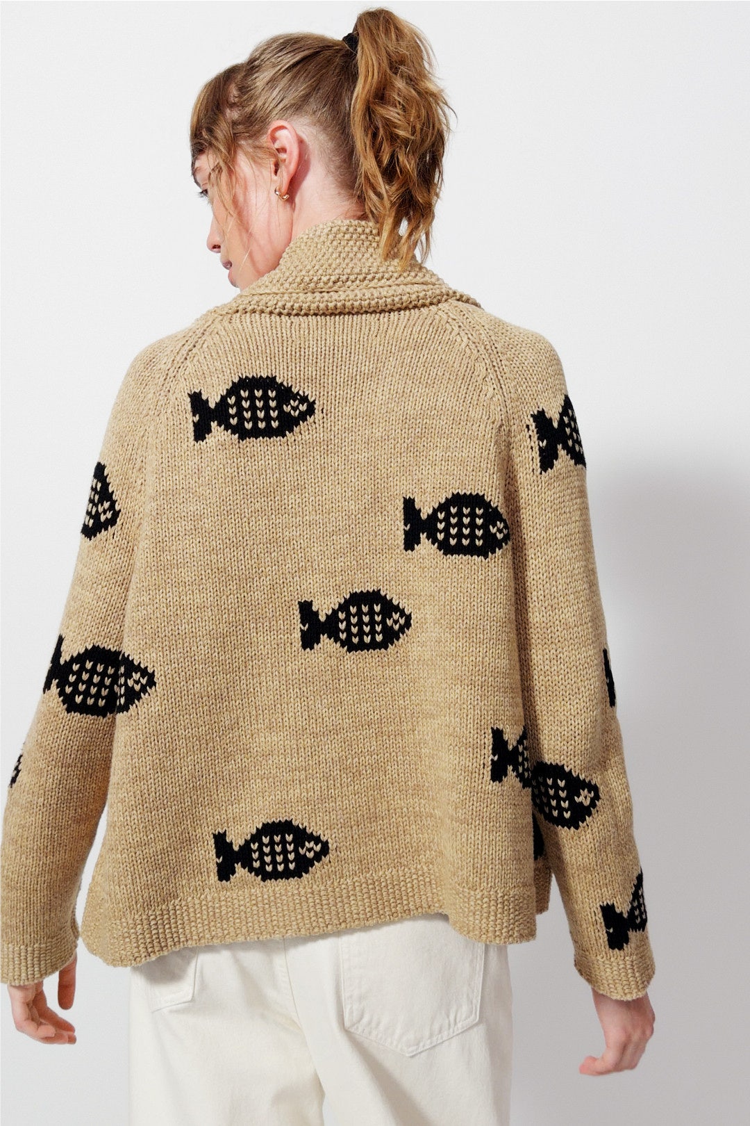 Swimming Fish Lodge Cardigan by The Great. 2