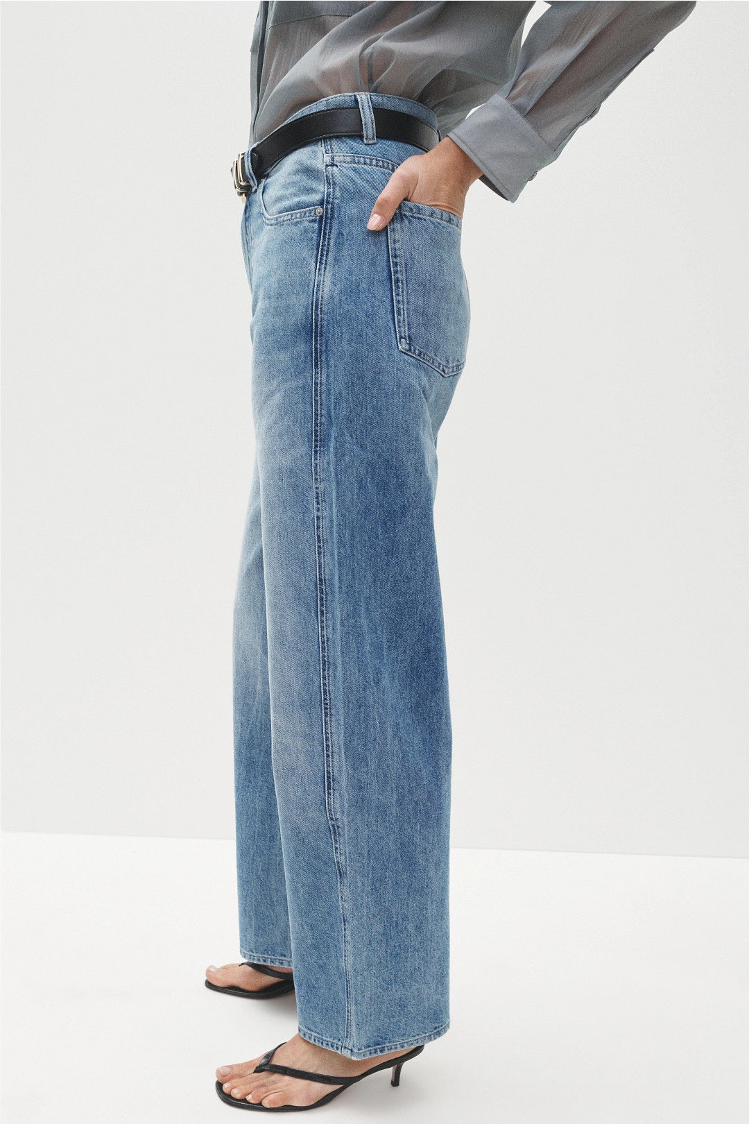 Light Wash Taylor Relaxed Barrel Jeans by DL1961 2
