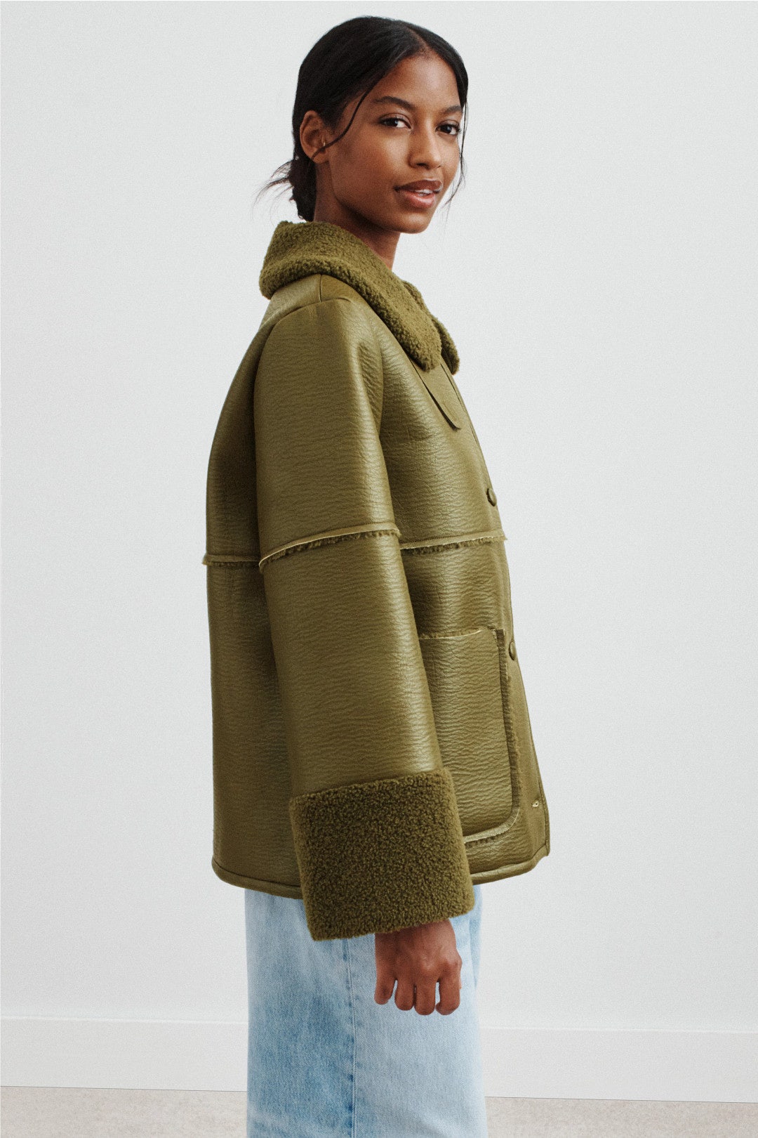 Birdie Shearling Jacket by Baum und Pferdgarten 1
