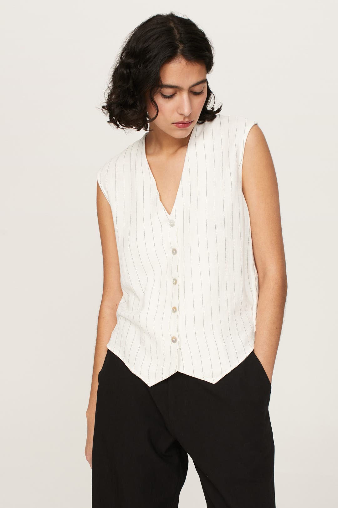 Bibiy Donna Ribbon Vest Sweater Vests