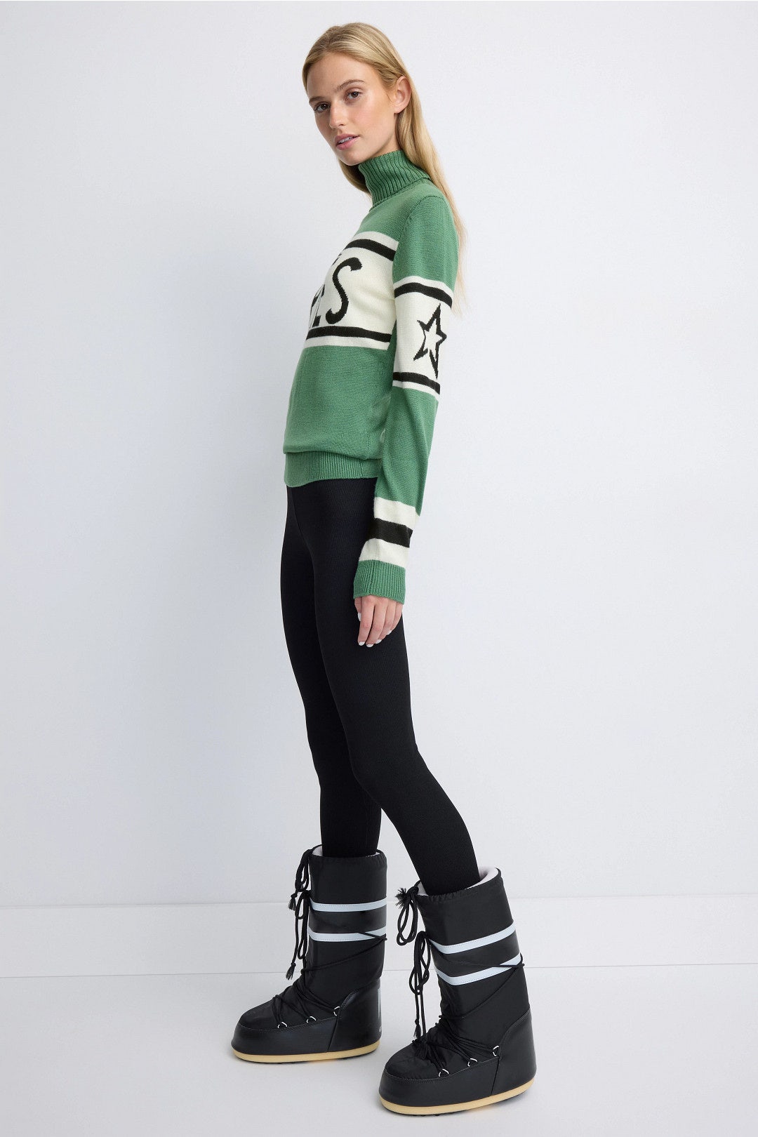 Apres Sweater by Perfect Moment 1