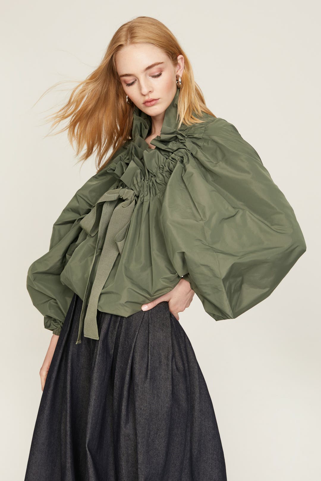 PATOU パトゥ Gros Grain Long Sleeves Top ストライプトップス 22A-TO017-0125 グリーン 34 Gros Grain Gathered Top by Patou | Rent the Runway