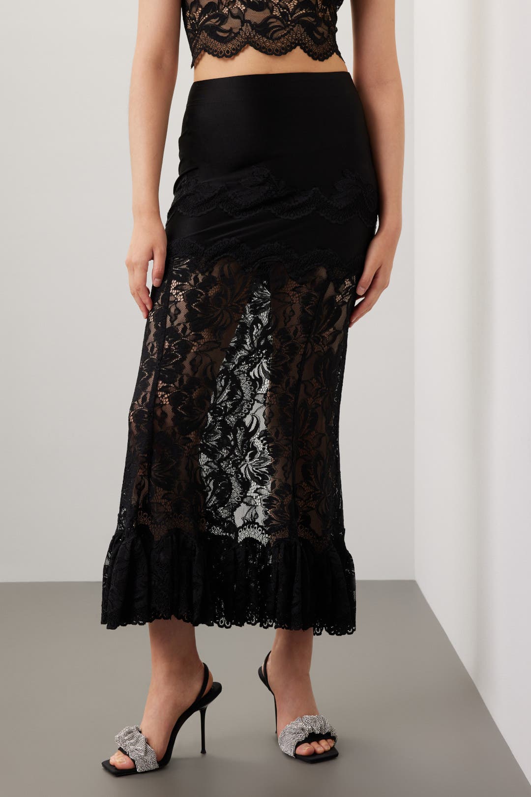 paco rabanne ブラック マーメイドスカート　レース　36 Floral lace midi skirt in black - Rabanne | Mytheresa