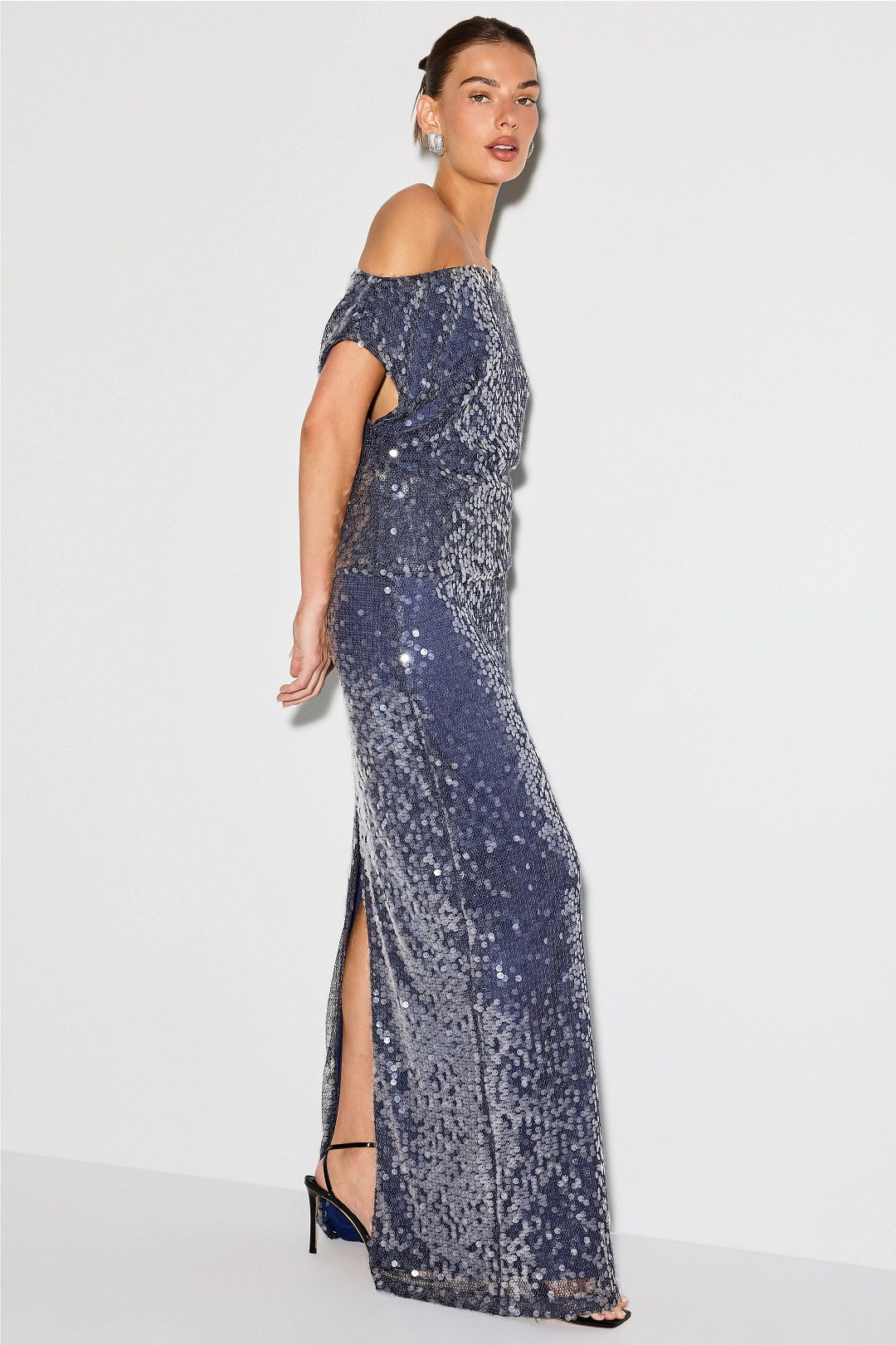 Asymmetrical Shoulder Maxi Dress by One33 Social 1