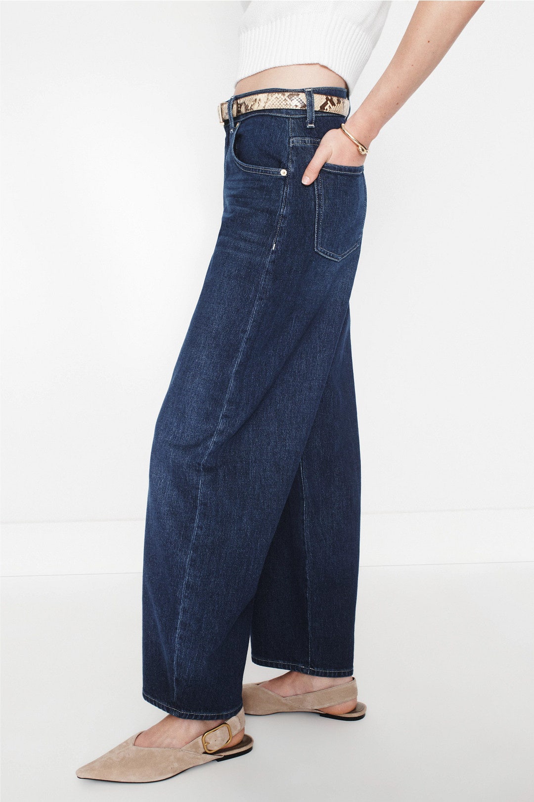 Bonnie Curvilinear Barrel Jeans by 7 For All Mankind 1