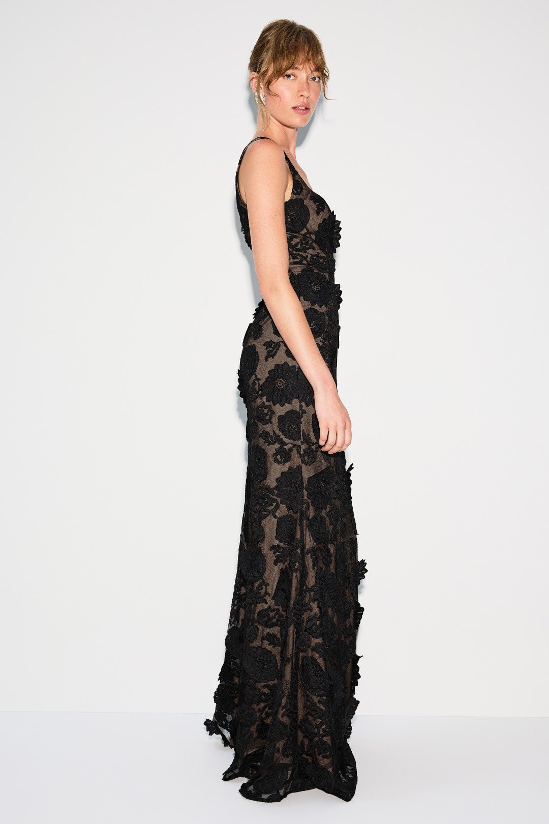 Lorena Embroidered Sleeveless Gown