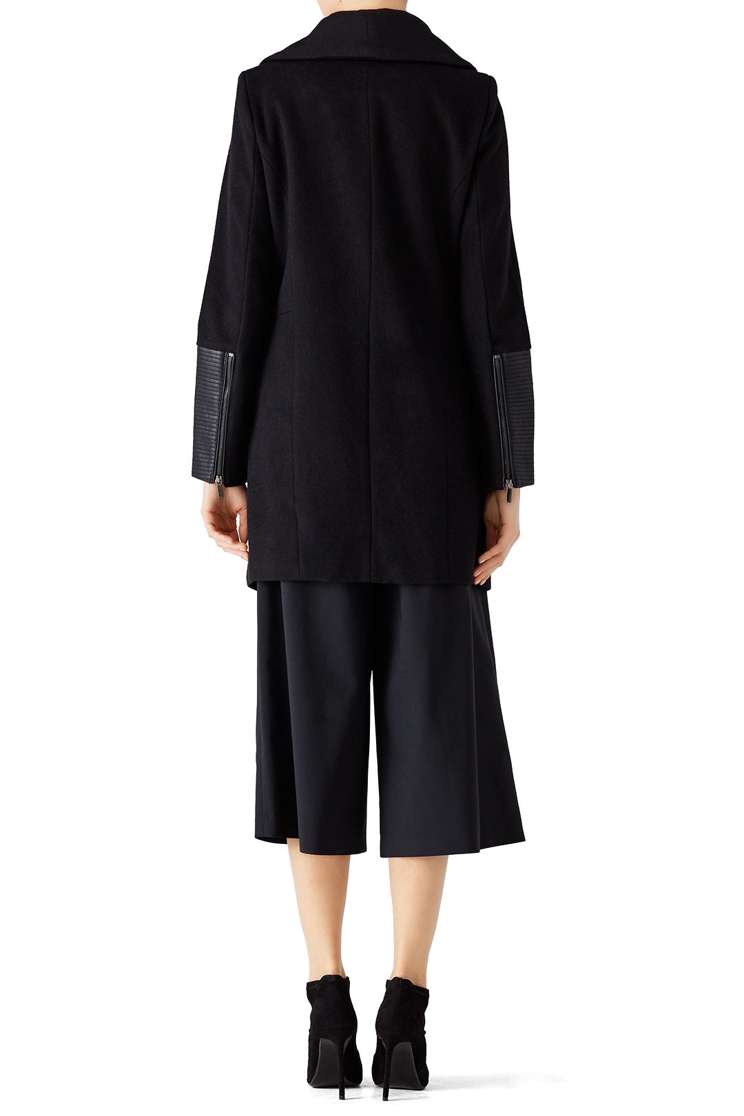 Black Diana Coat by Badgley Mischka 1