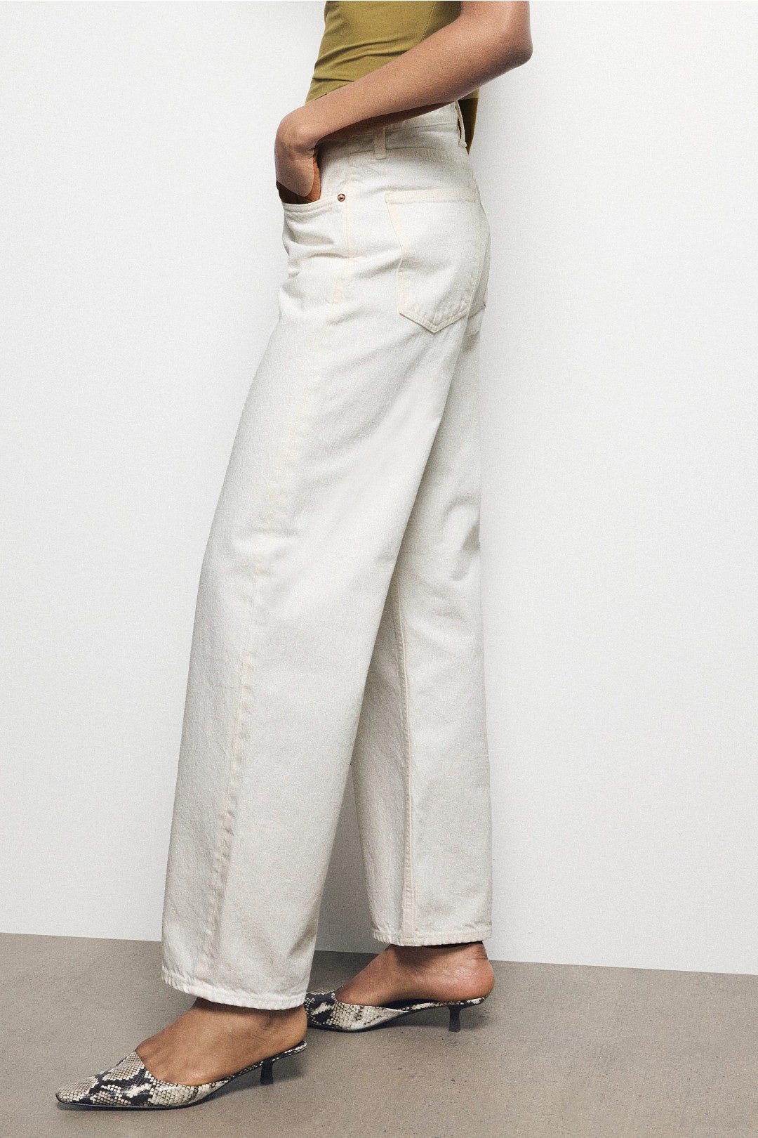 Arc Barrel Jeans by AGOLDE 1