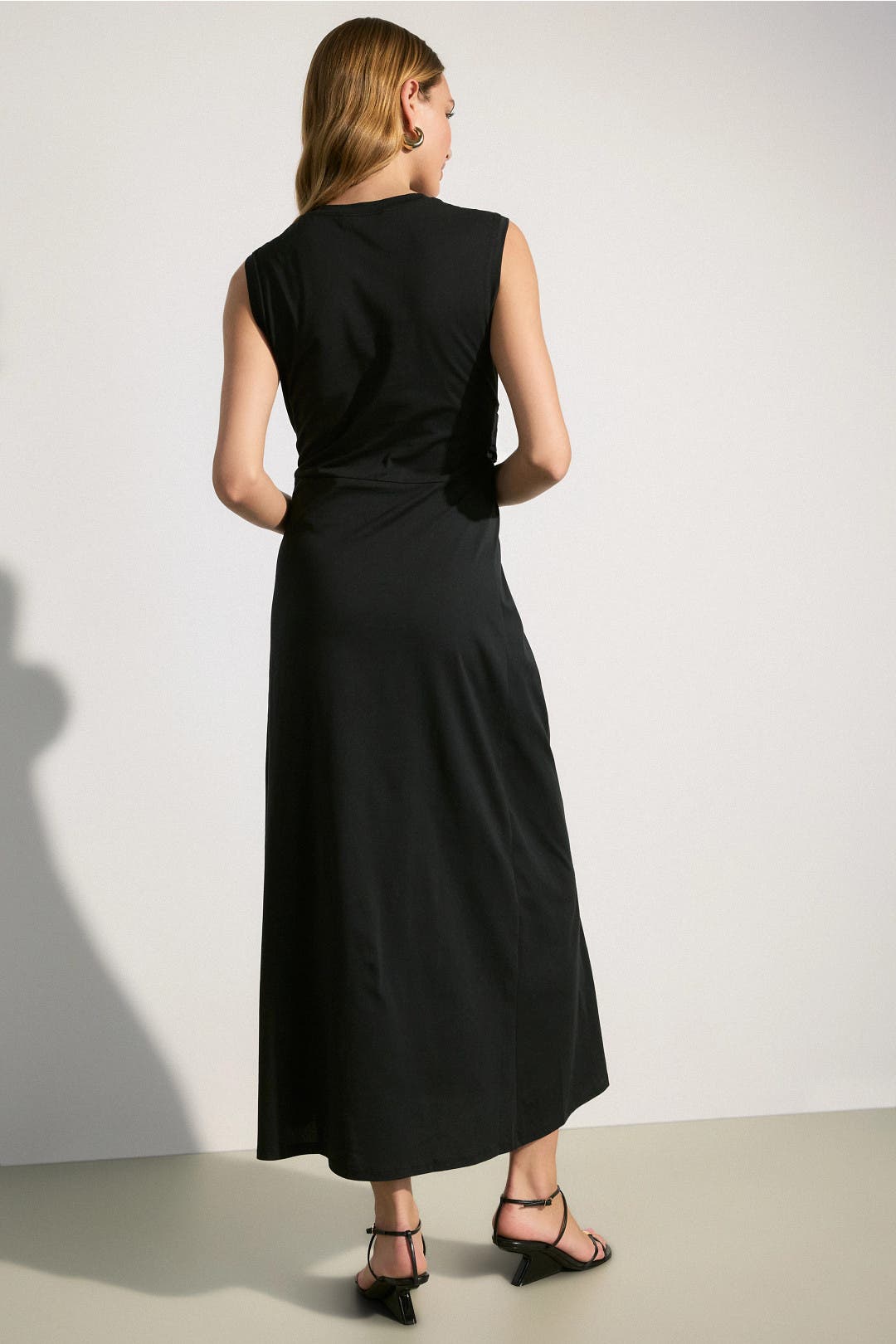 rent the runway long black dress A few of my new favorite looks for this week! , I rented all of these from  Rent the Runway. Less commitment, saved money and SO many cute options. ,  , #fashion #tryon #outfitoftheday #mycloset