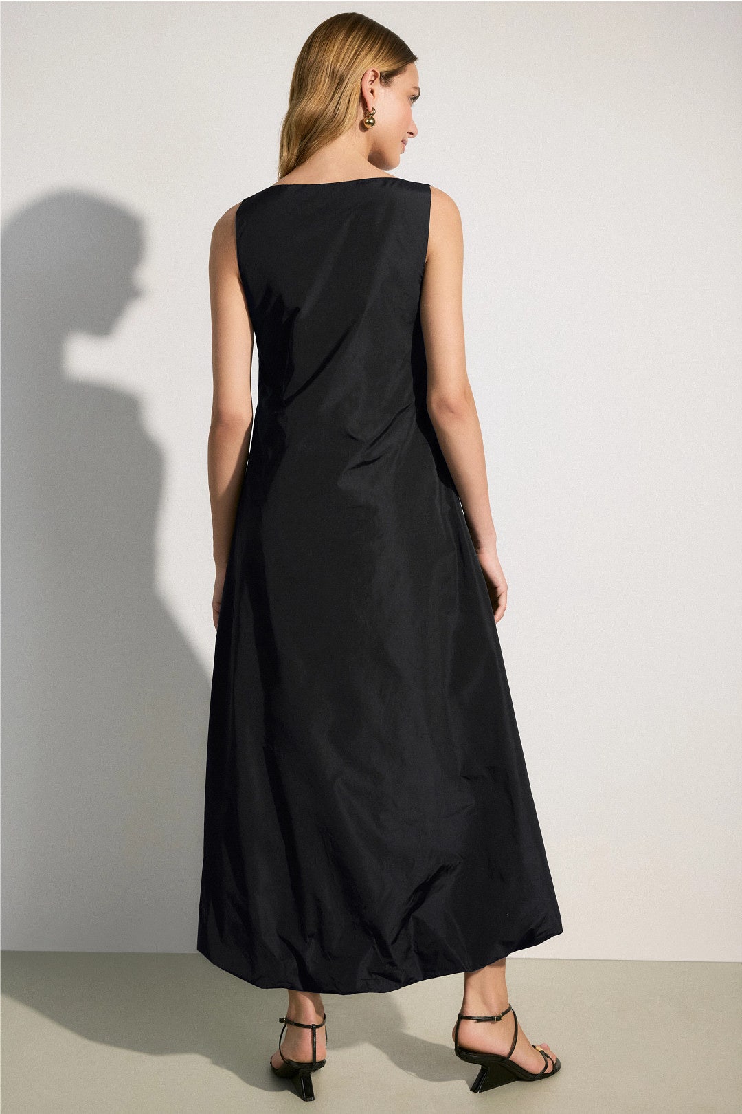 Technical Volume Dress by Róhe 2
