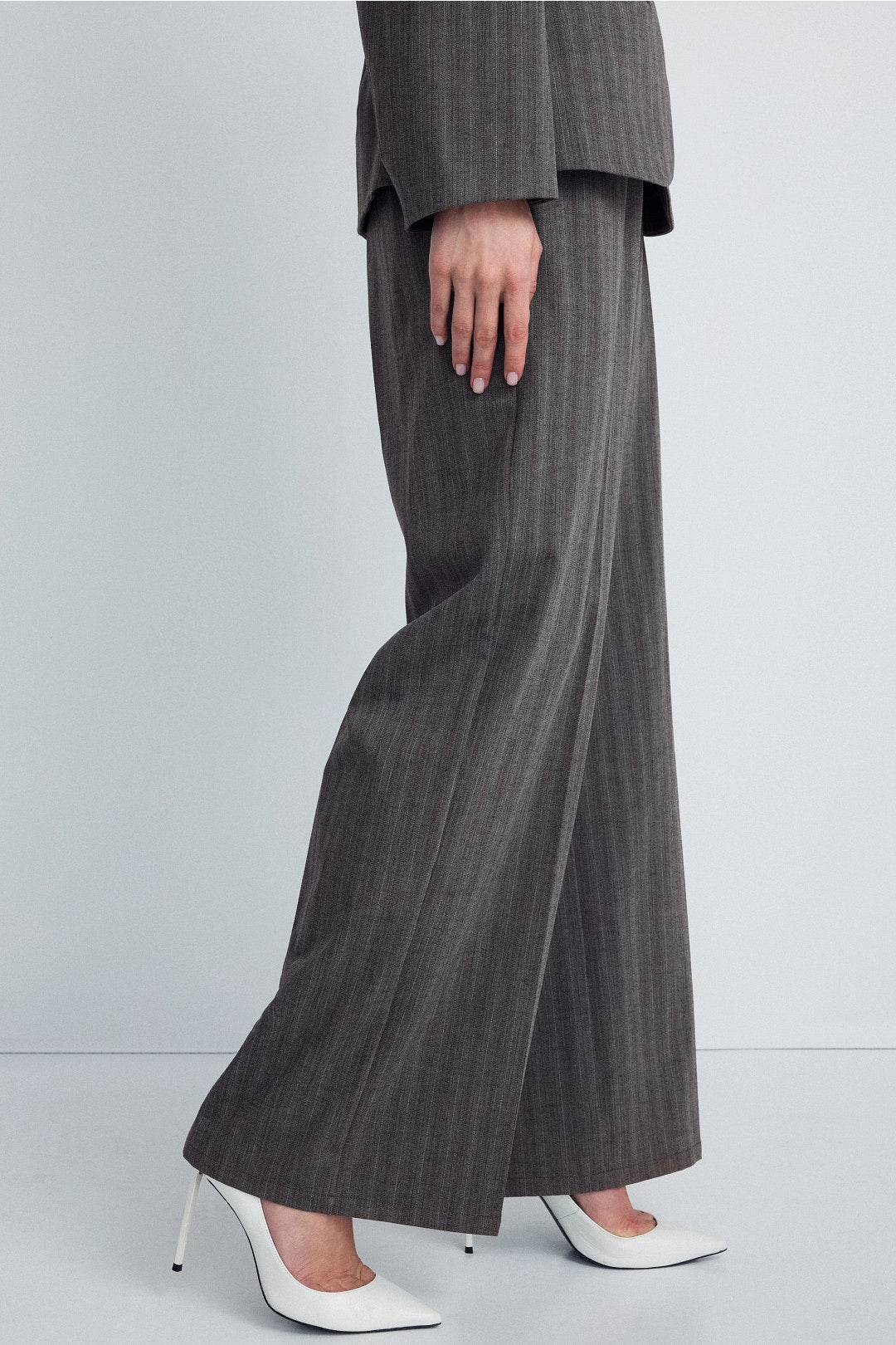 Noor Trousers by Baum und Pferdgarten 2