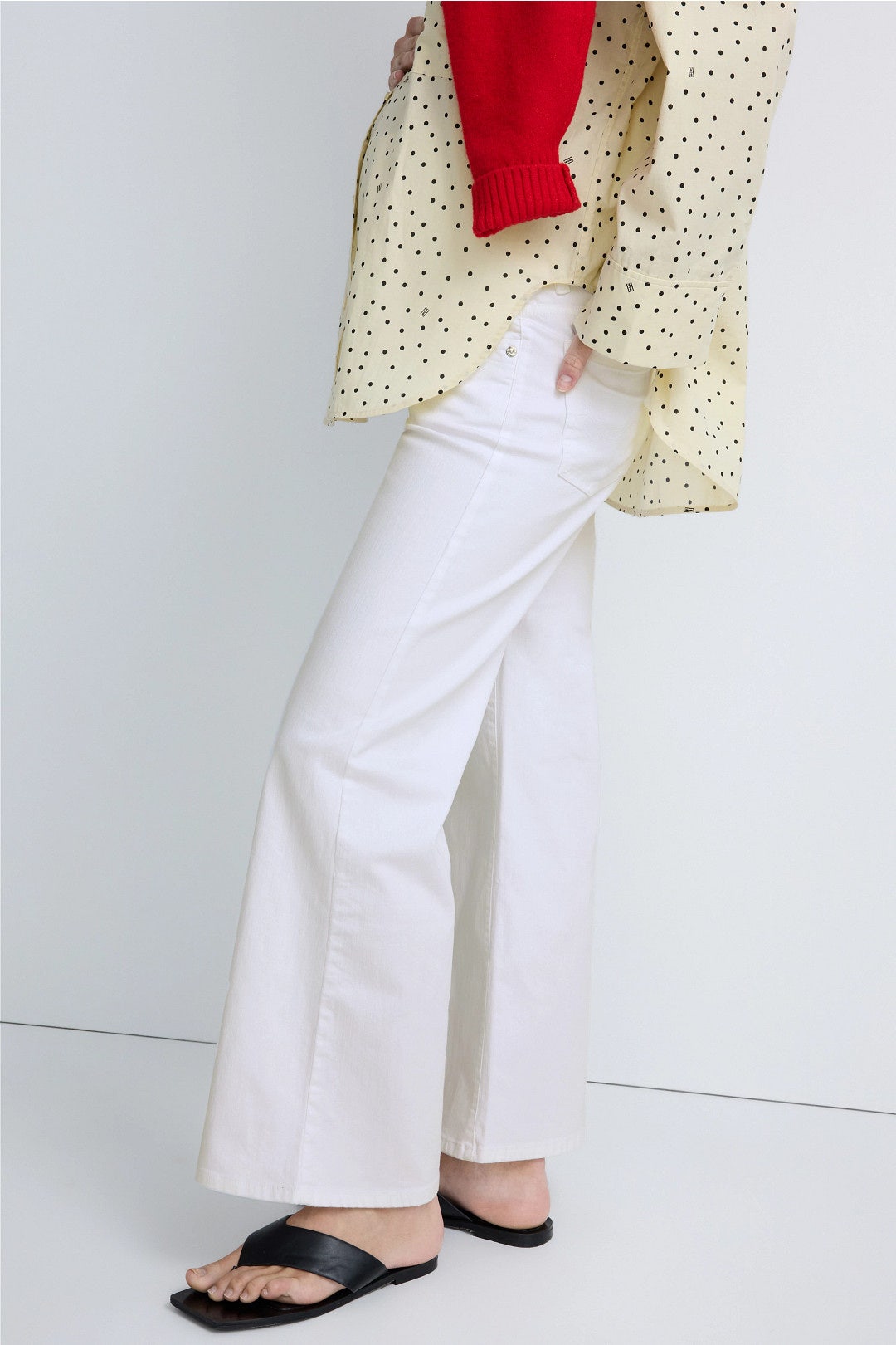 Wide Leg Maternity Jeans by PIETRO BRUNELLI MATERNITY 2