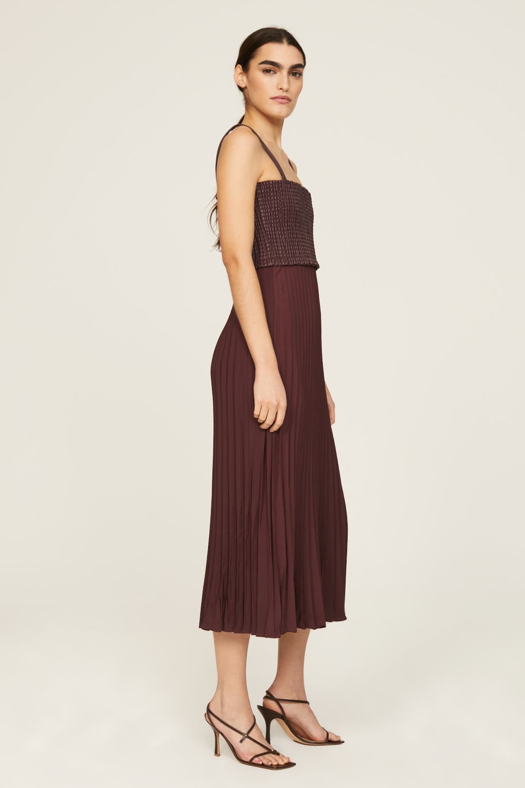 ミストレアスBicolor Ruffle Pleated Dress Pleated White Top Ruffled Pink Chiffon Two-tone Cute Gown