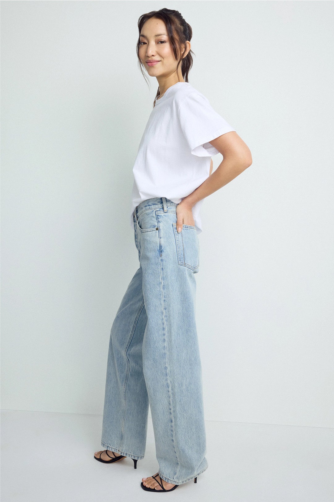 Everyday Light Wash Mid Rise Straight Leg Jeans by Still Here 1