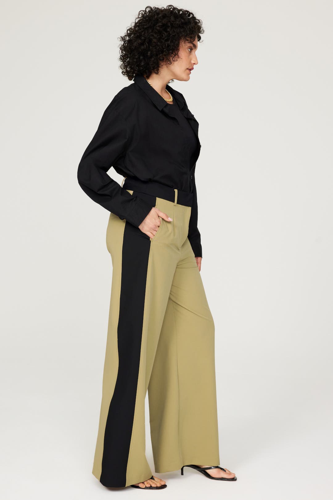 新品APOCRYPHA.  / STRIPE SIDE OPEN SLACKS New APOCRYPHA. / STRIPE SIDE OPEN SLACKS