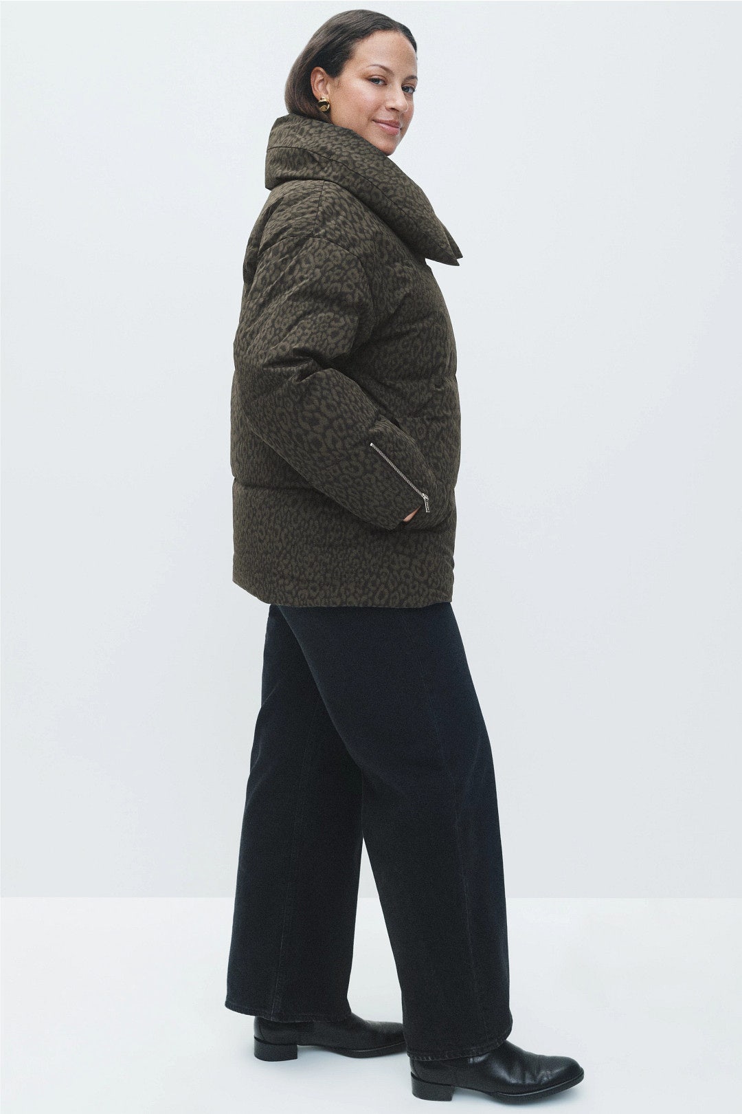 Cloud Weight Short Puffer Jacket by Sweaty Betty 6