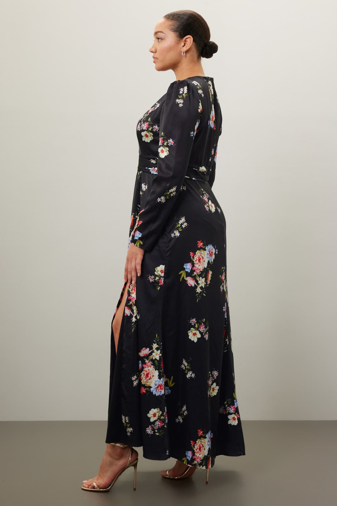 【Mac Duggal】フローラルプリントフェイクラップAラインドレス Floral Print Ruffled Wrap Over A Line Gown - Mac Duggal