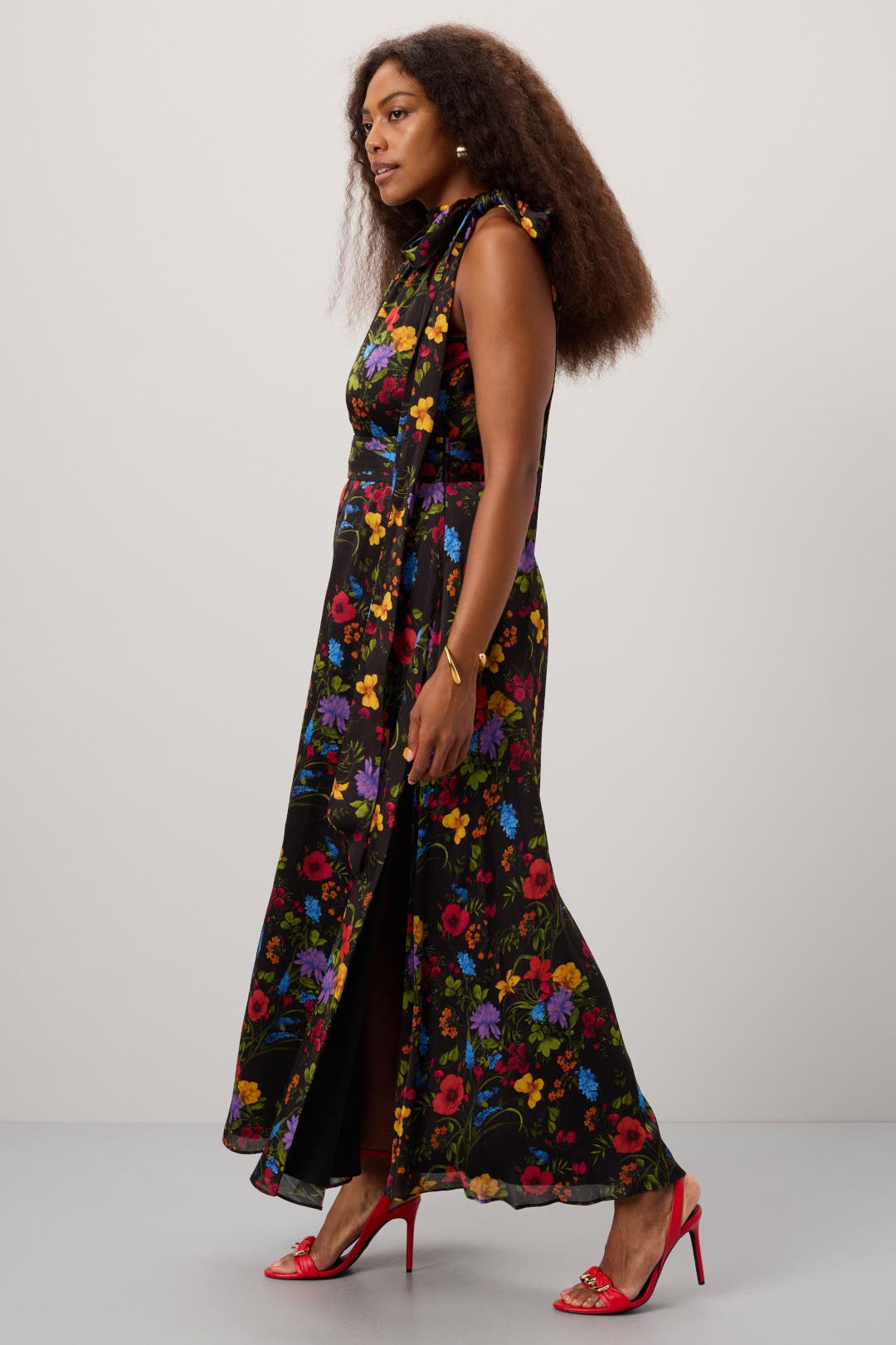 Noir Wildflower Kayla Gown by SACHIN BABI | Rent the Runway