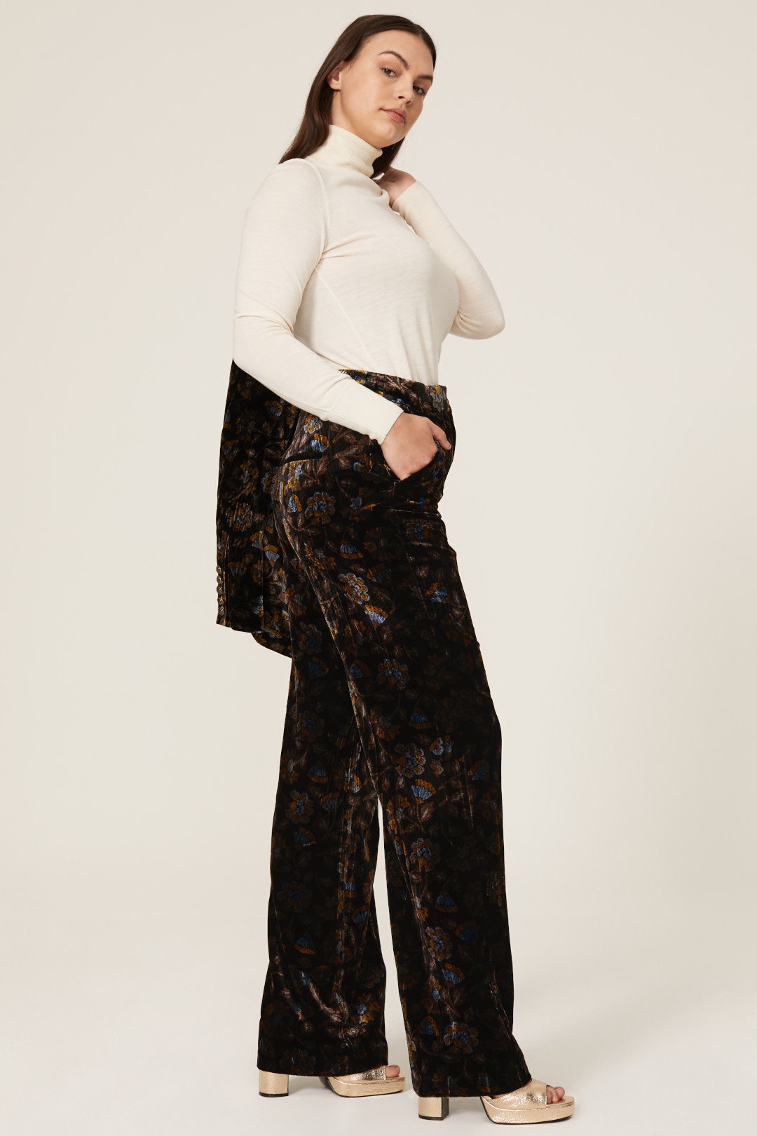 Edia Velvet Wide Leg Pants by Veronica Beard 6