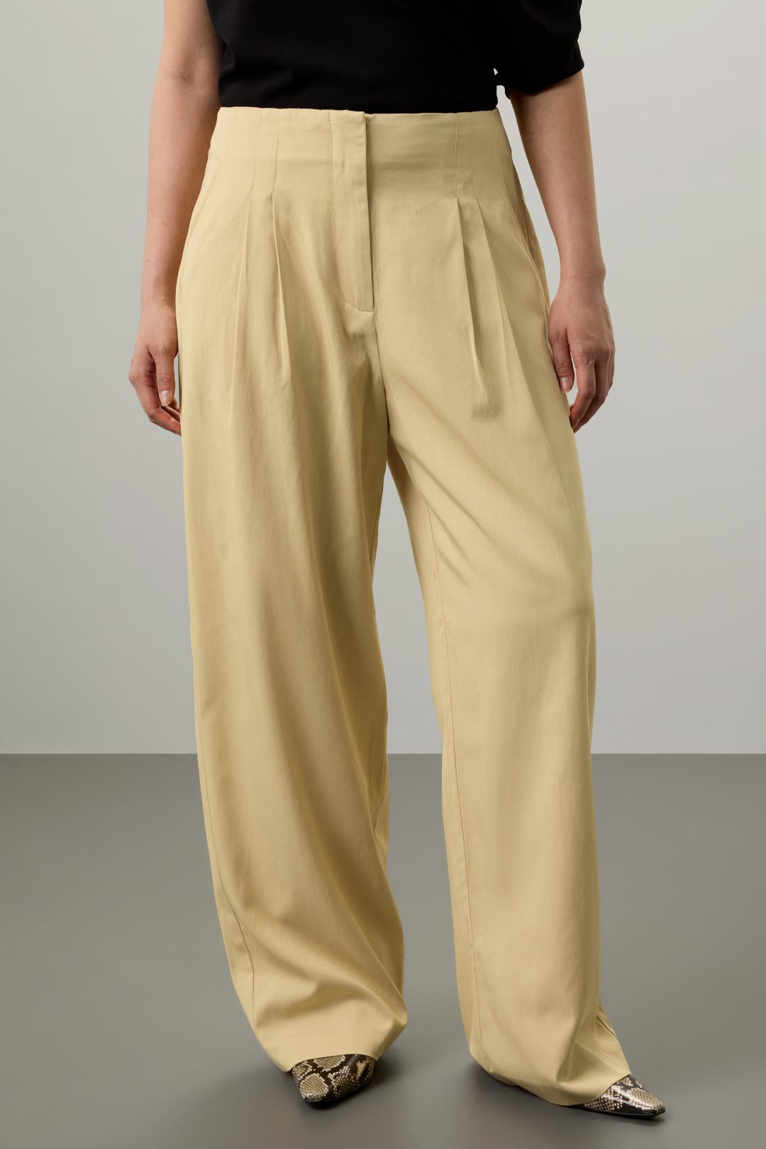 WIRROW linen cargo pants beige