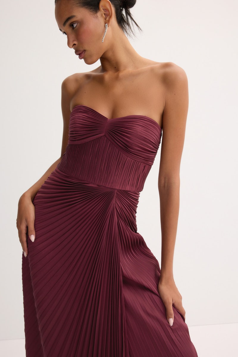 Joyceann Sweetheart Gown by AMUR - Photo 3