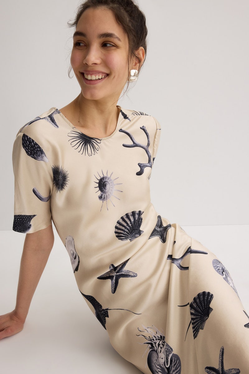 Seashells Short Sleeve Bias Dress by Silk Laundry - Photo 3