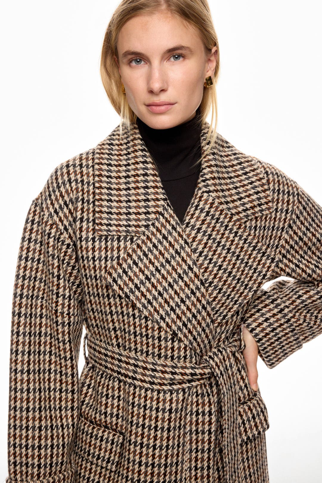 maje greg belted dogtooth patterned coat