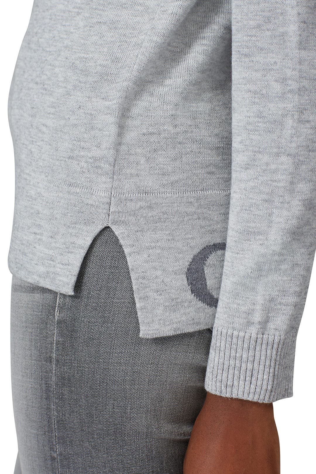 Hope Graphic Sweater by Victor Alfaro x RTR 3