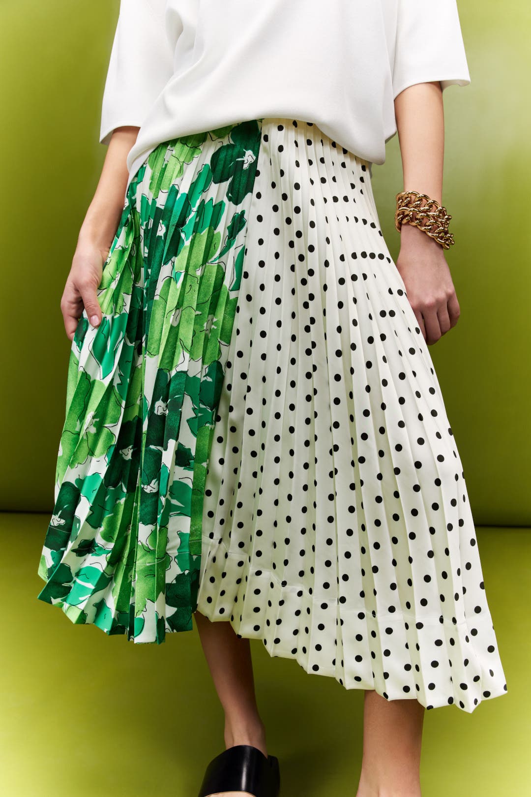 【INCHANT ME】Sophie Pleats Midi Skirt Mainie Pleated Midi Skirt In Rose And Olive Plaid - Loud Bodies