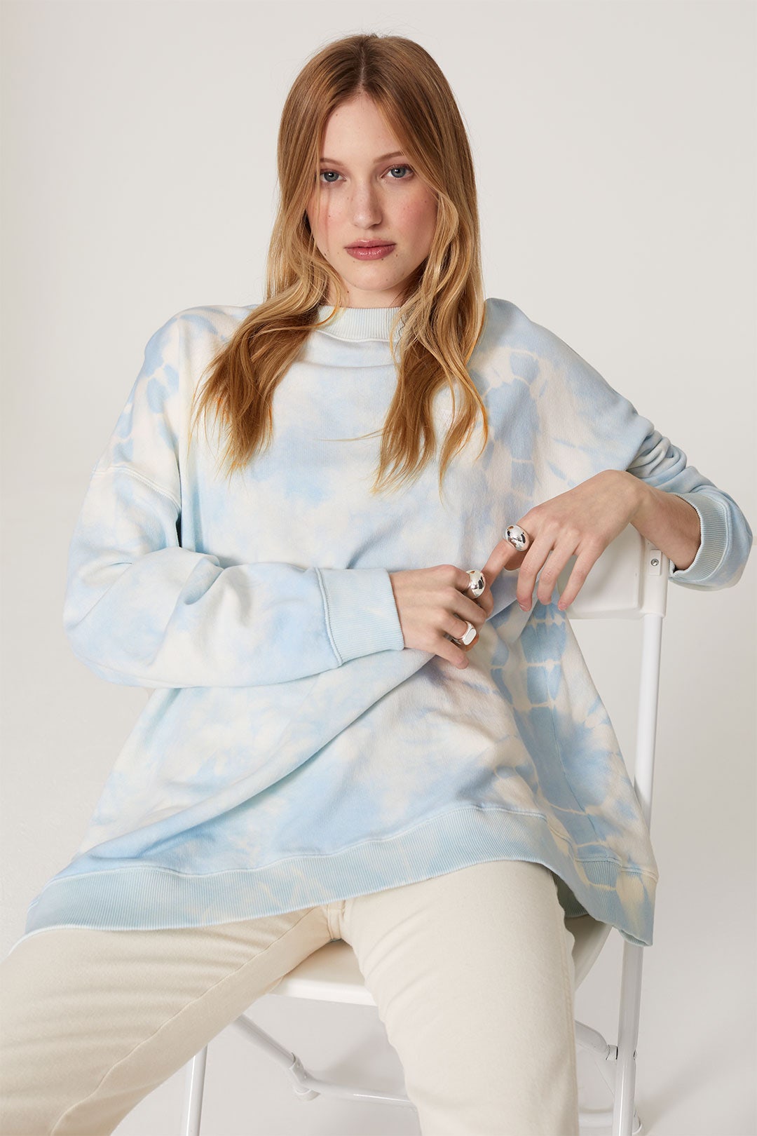 Oversized Tie Dye Sweatshirt by WRANGLER 3