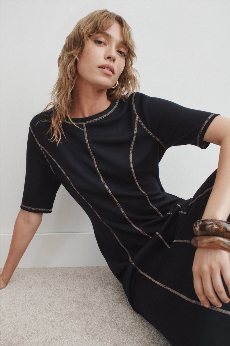 Colorfast Short Sleeve Dress by Donna Morgan - Photo 3
