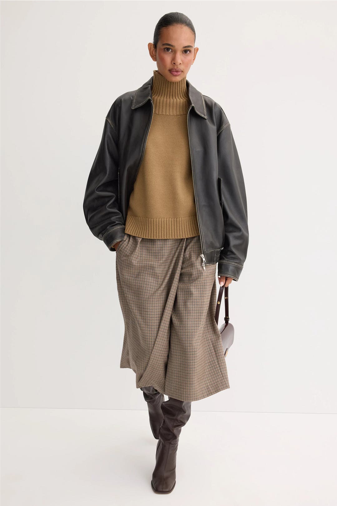 Camel Easy Sweater by MICHAEL KORS | Rent the Runway