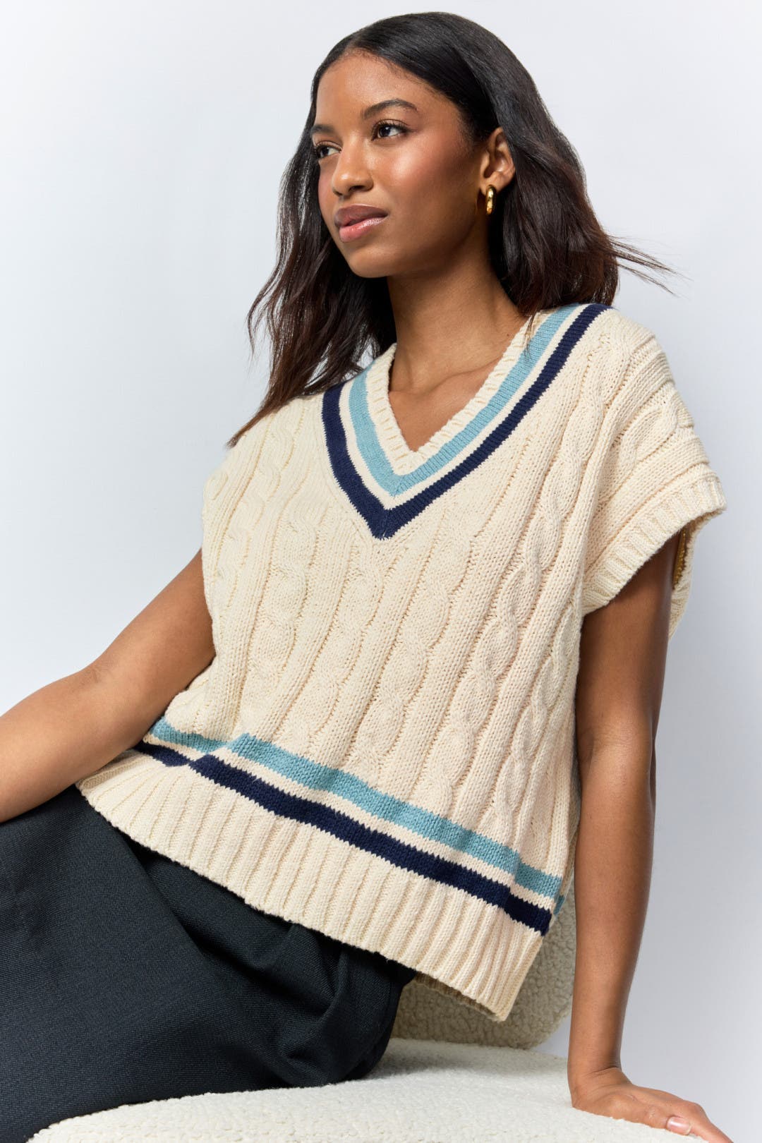 トップス UNIFORM EXPERIMENT COTTON CABL KNIT VEST ZVW252602S_WHT_CAMPAIGN_1A_534