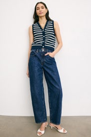 Low Slung Barrel Jeans by FRAME