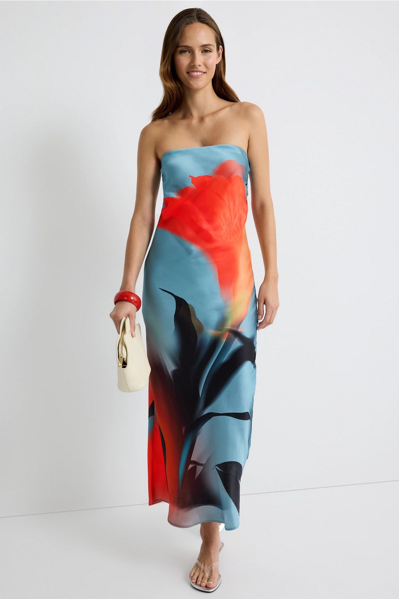 rent designer dress Runway Oscar De La Renta Ten Years Ago, Oscar De La Renta, The Go-to For Women Dress Hire | Designer Dress