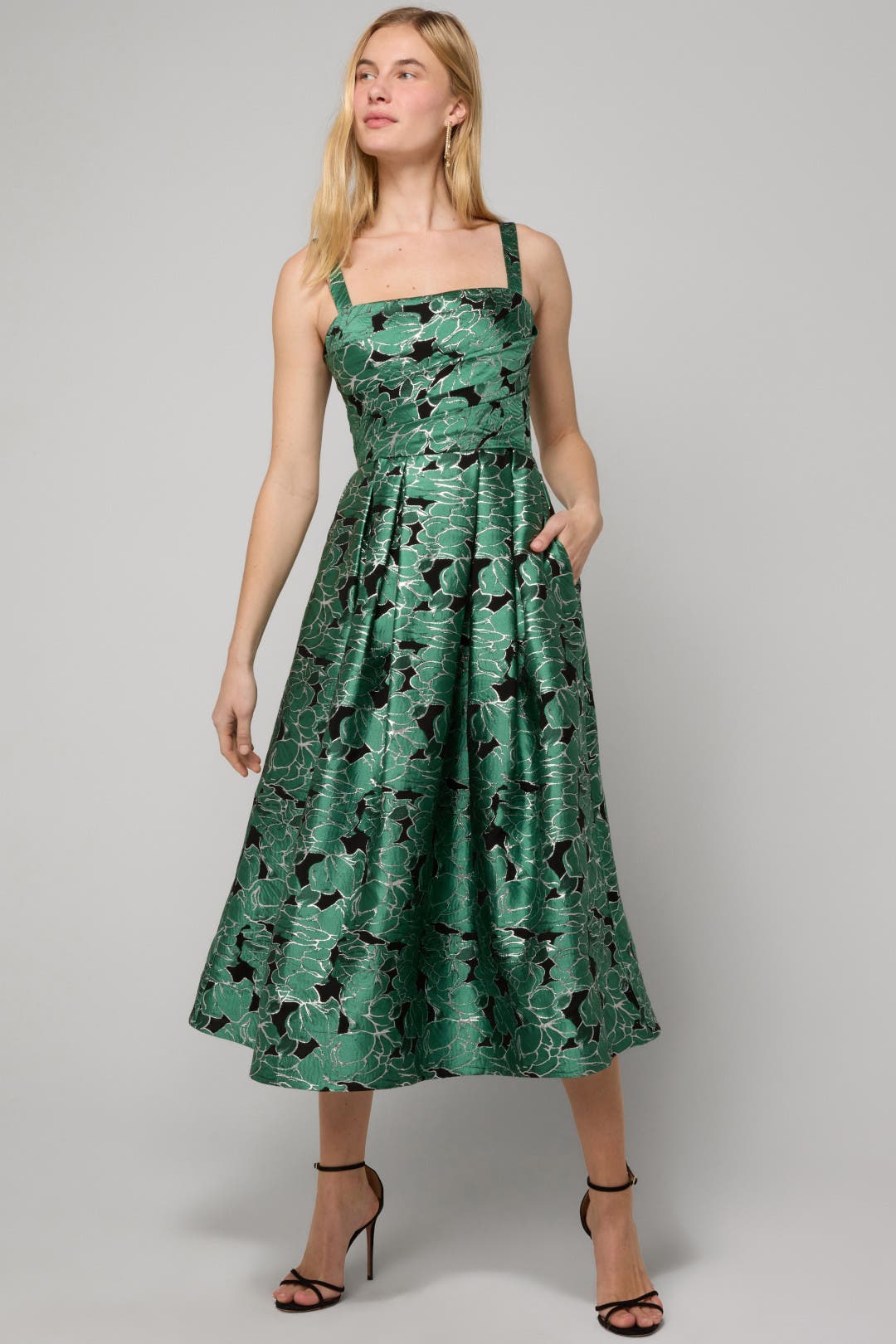 ワンピース HLT Pleated Floral Midi Dress white sage White Floral Print Dress - Pleated Dress - Swiss Dot Midi