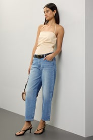 Thea Boyfriend Relaxed Tapered Jeans by DL1961