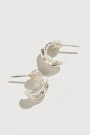 Dorsal Hoops by Odette New York