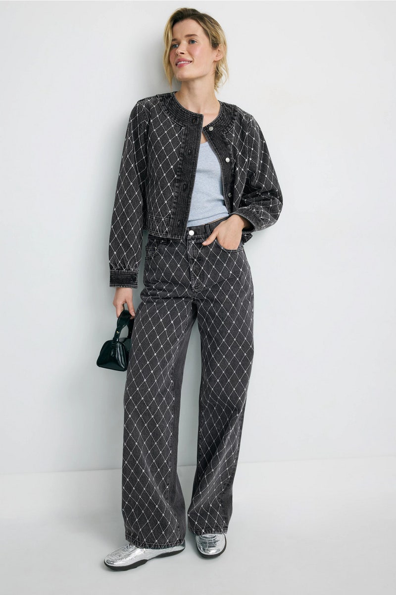 Column Jeans With Diamond Stitching Jeans by LE JEAN