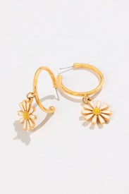 Daisy Earrings by Kenneth Jay Lane