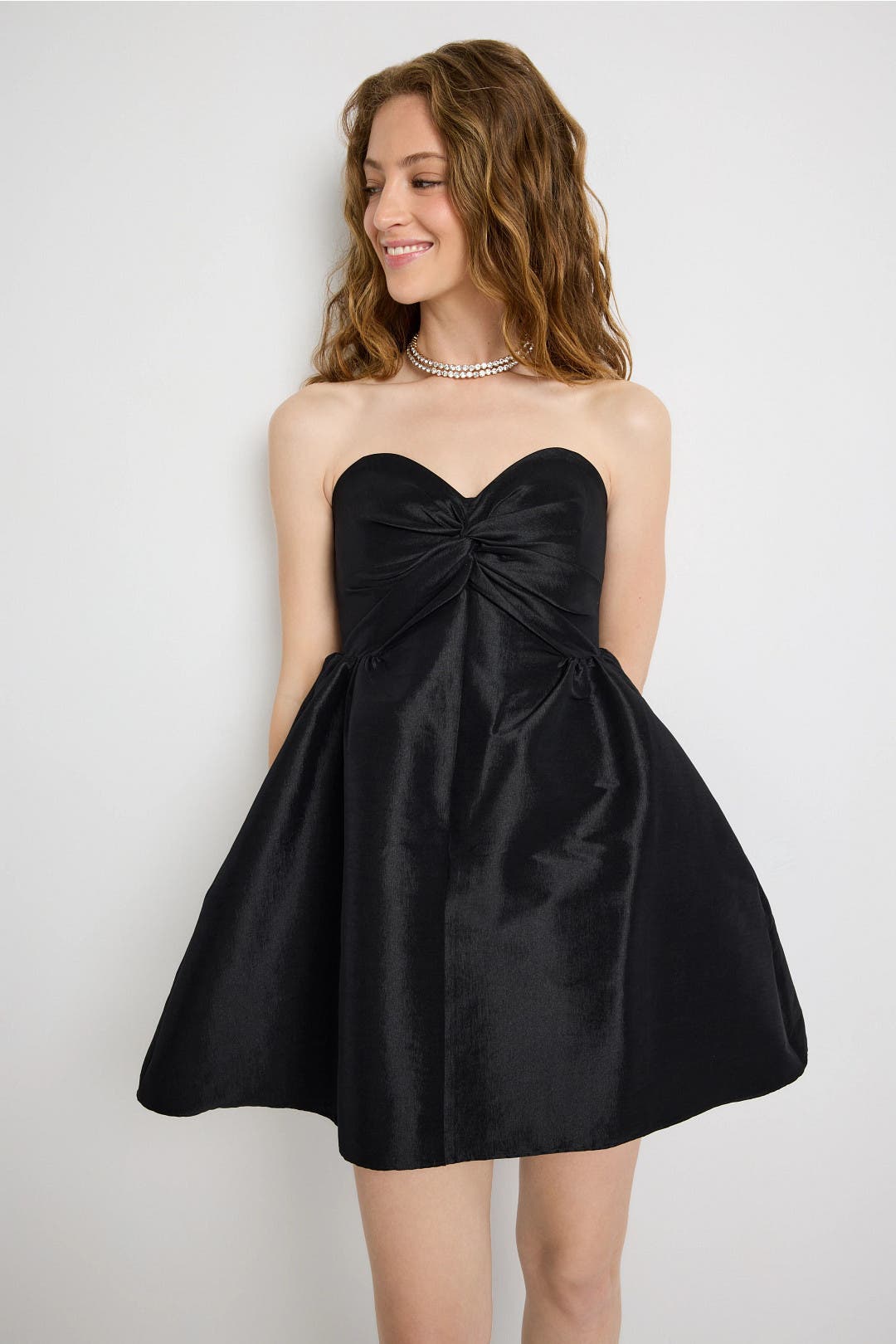 wedding guest dresses fall Ever-Pretty V-Neck Pleated Velvet Midi Evening Dress Color:Navy & White diva neckline add a touch Maxi Long Sleeve Satin