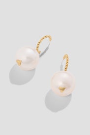 Interlace Pearl Earrings by Luiny