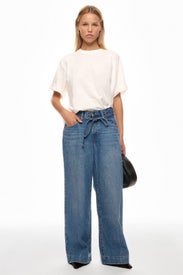 Medium Wash XL Straight Women's Jeans by Levi's