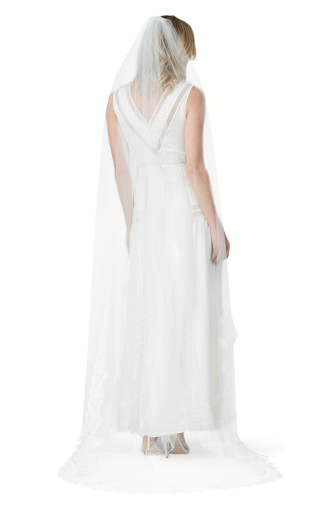 Light Ivory Lace Veil by Ever by Happily Ever Borrowed