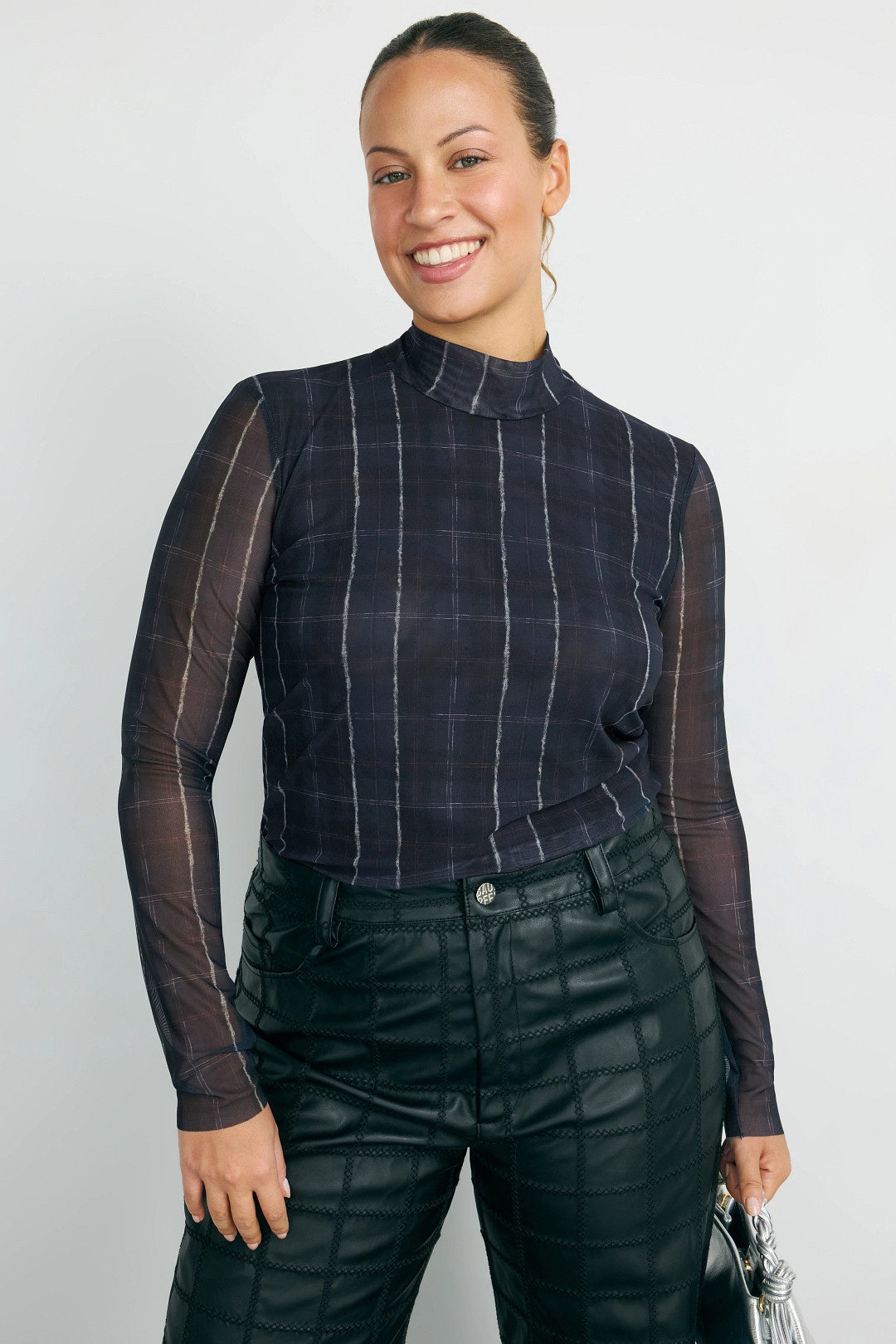 Jodi Plaid Mesh Top by Baum und Pferdgarten 5