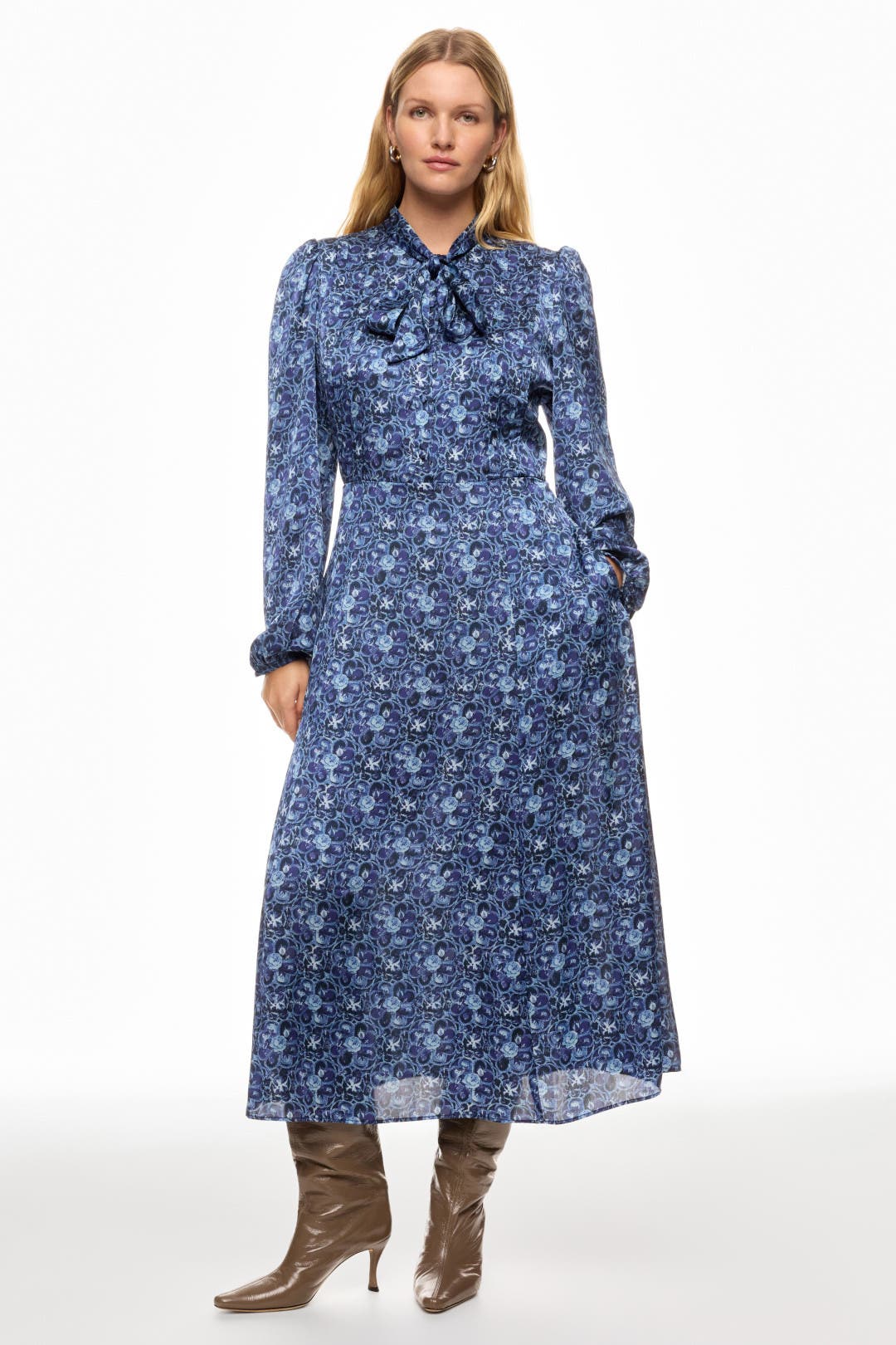 アムステルダム　　ロンスプ　レデース Satin Long Sleeve Midi Dress by Adam Lippes x RTR | Rent the Runway