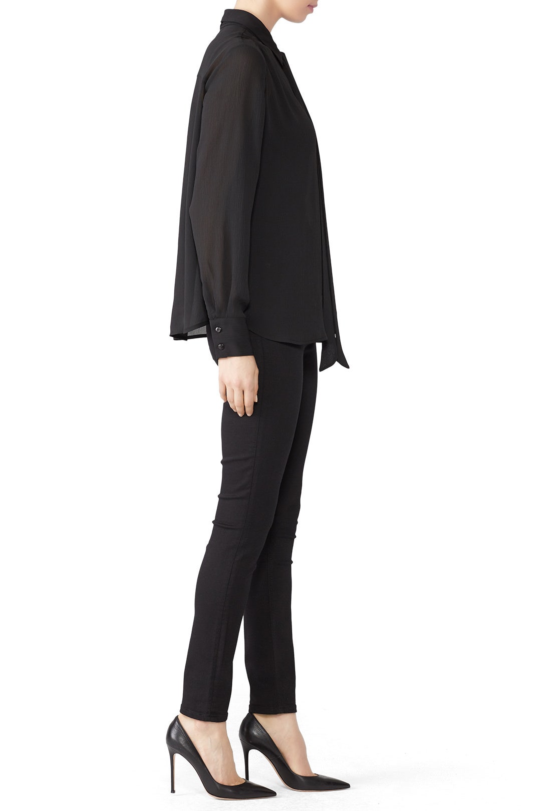 Black Blouse by Slate & Willow 1