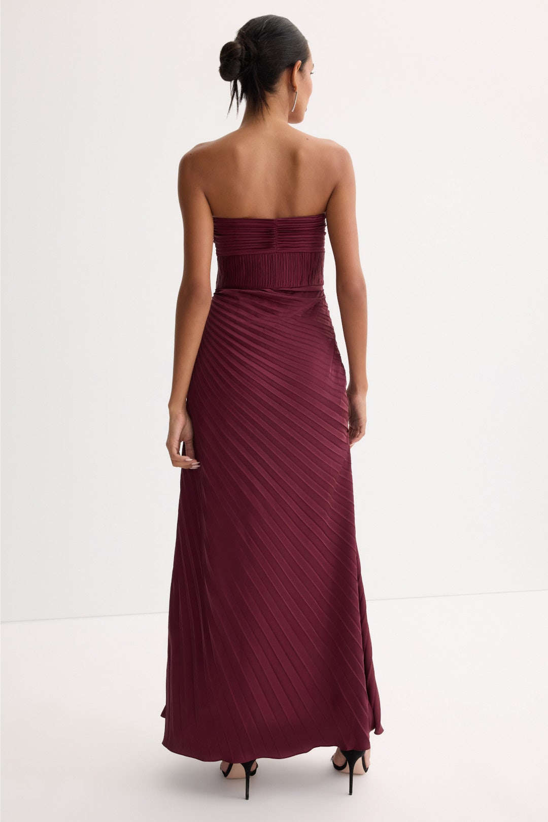 Joyceann Sweetheart Gown by AMUR 2